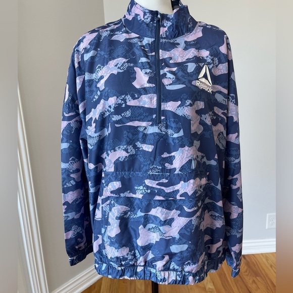 Reebok Women's Essential camo printed quarter zip windbreaker in a size XXL NWT - Picture 5 of 16